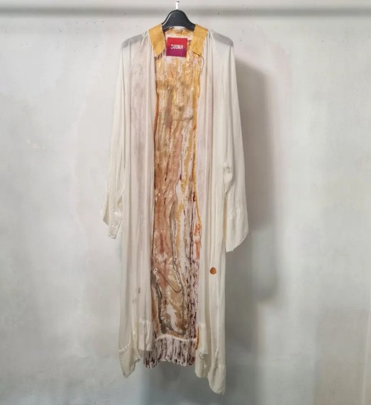 Or Antique Robe